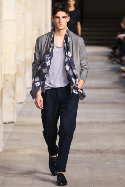 Look 20